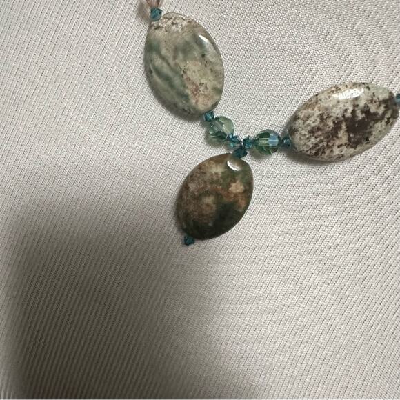 Green Rainforest Jasper Stone and Bead Pendant Necklace - Picture 5 of 6
